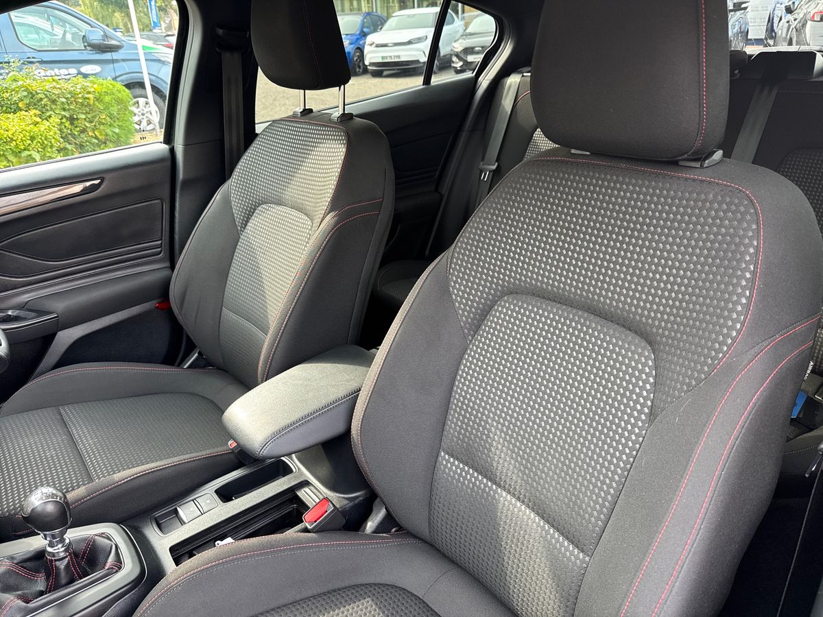 Used Ford Focus 2023 for sale - 76154752: Photo 13