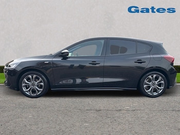 Used Ford Focus 2023 for sale - 76154752: Photo 4