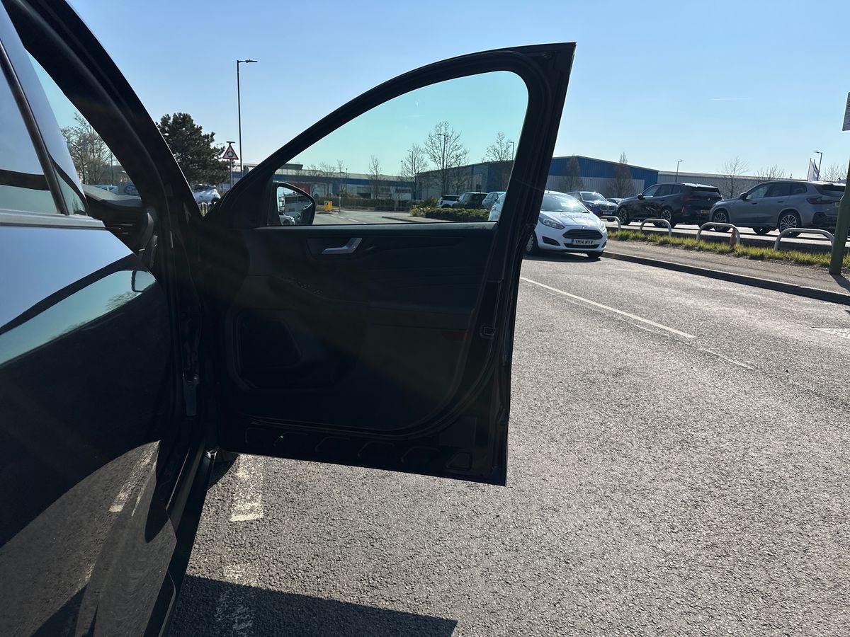 Used Ford Kuga 2023 for sale - 77959932: Photo 35