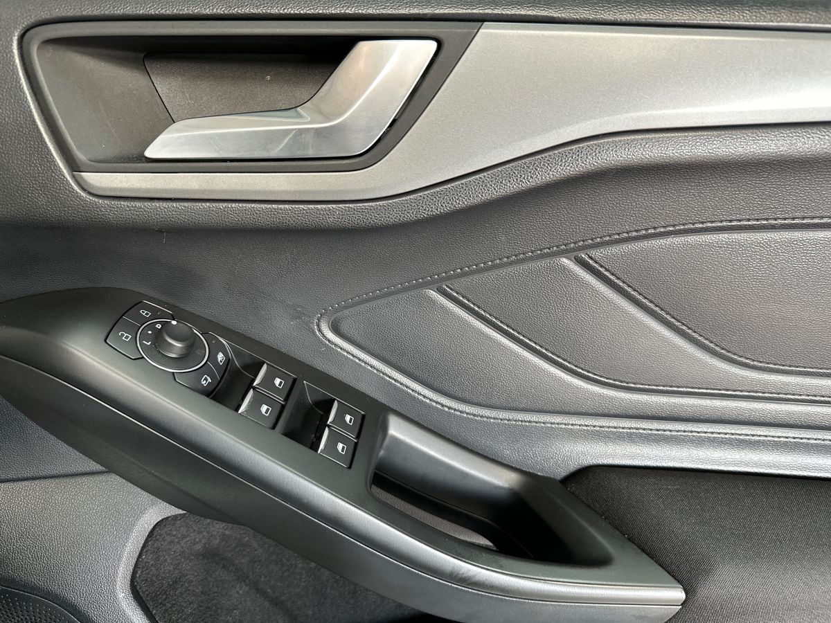 Used Ford Focus 2023 for sale - 76984042: Photo 25