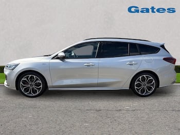 Used Ford Focus 2025 for sale - 79699100: Photo
