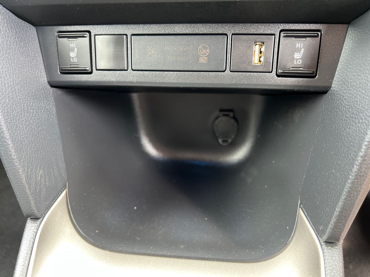 Used Toyota Yaris Cross 2023 for sale - 77047670: Photo 24