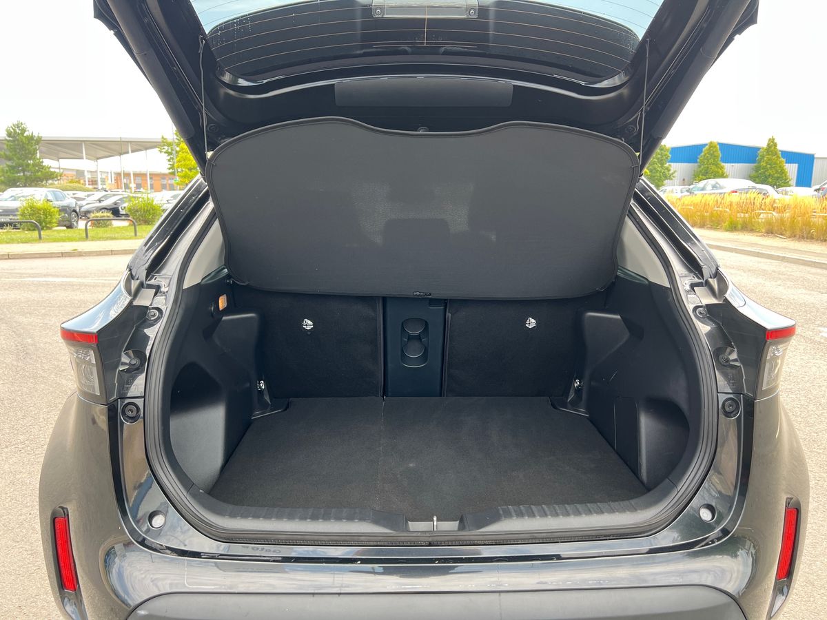 Used Toyota Yaris Cross 2023 for sale - 77047670: Photo 34