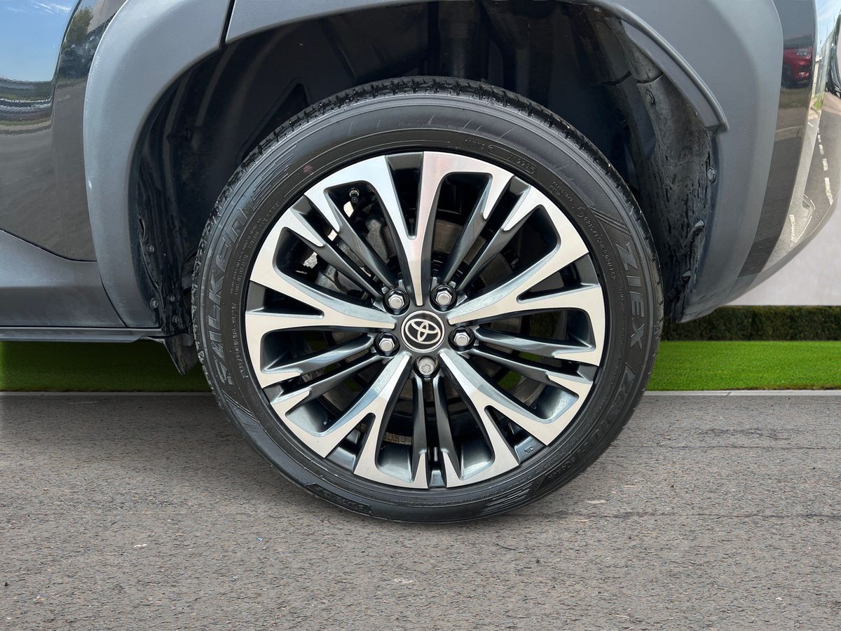 Used Toyota Yaris Cross 2023 for sale - 77047670: Photo 9