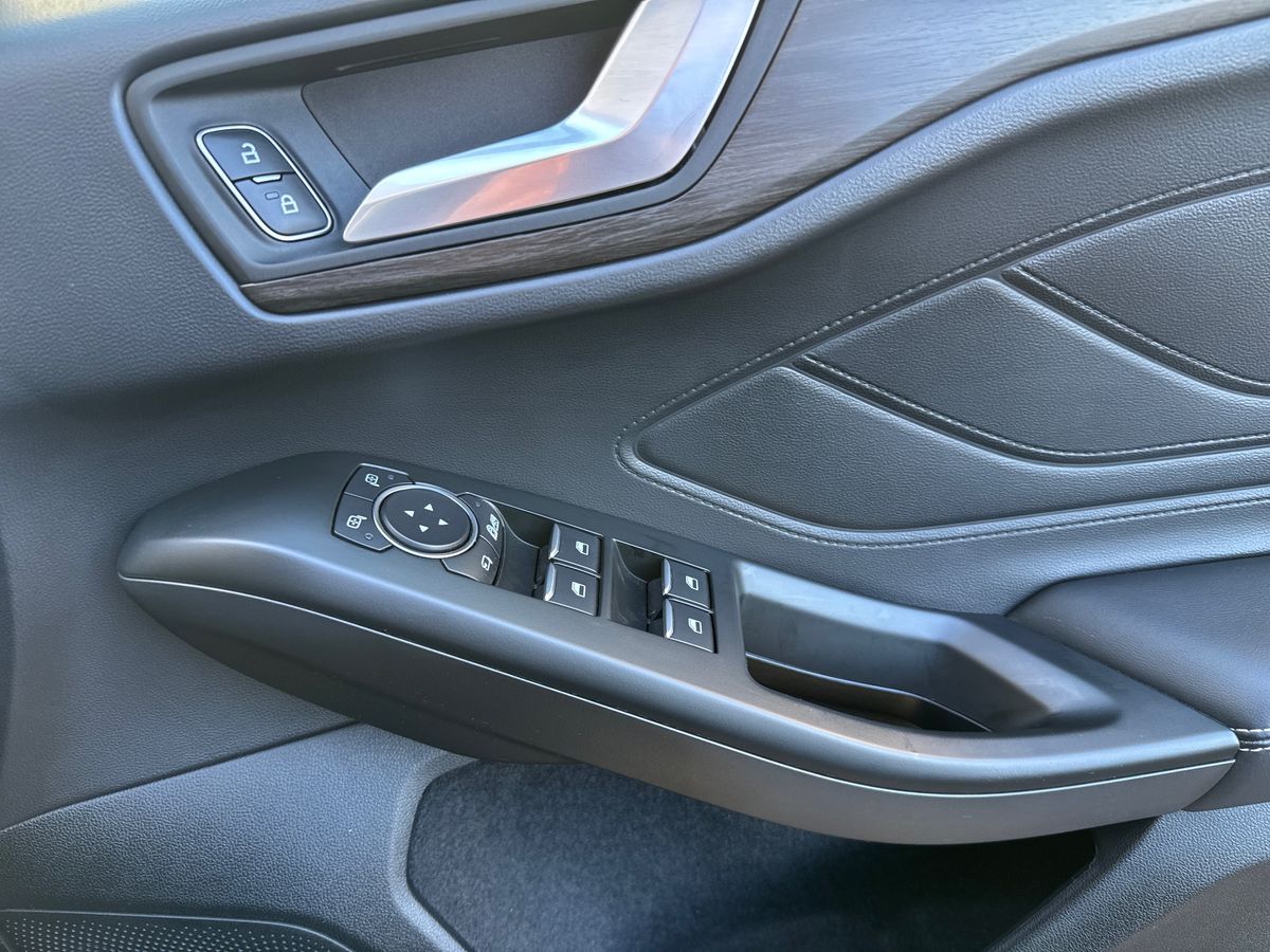 Used Ford Focus 2021 for sale - 76907886: Photo 25