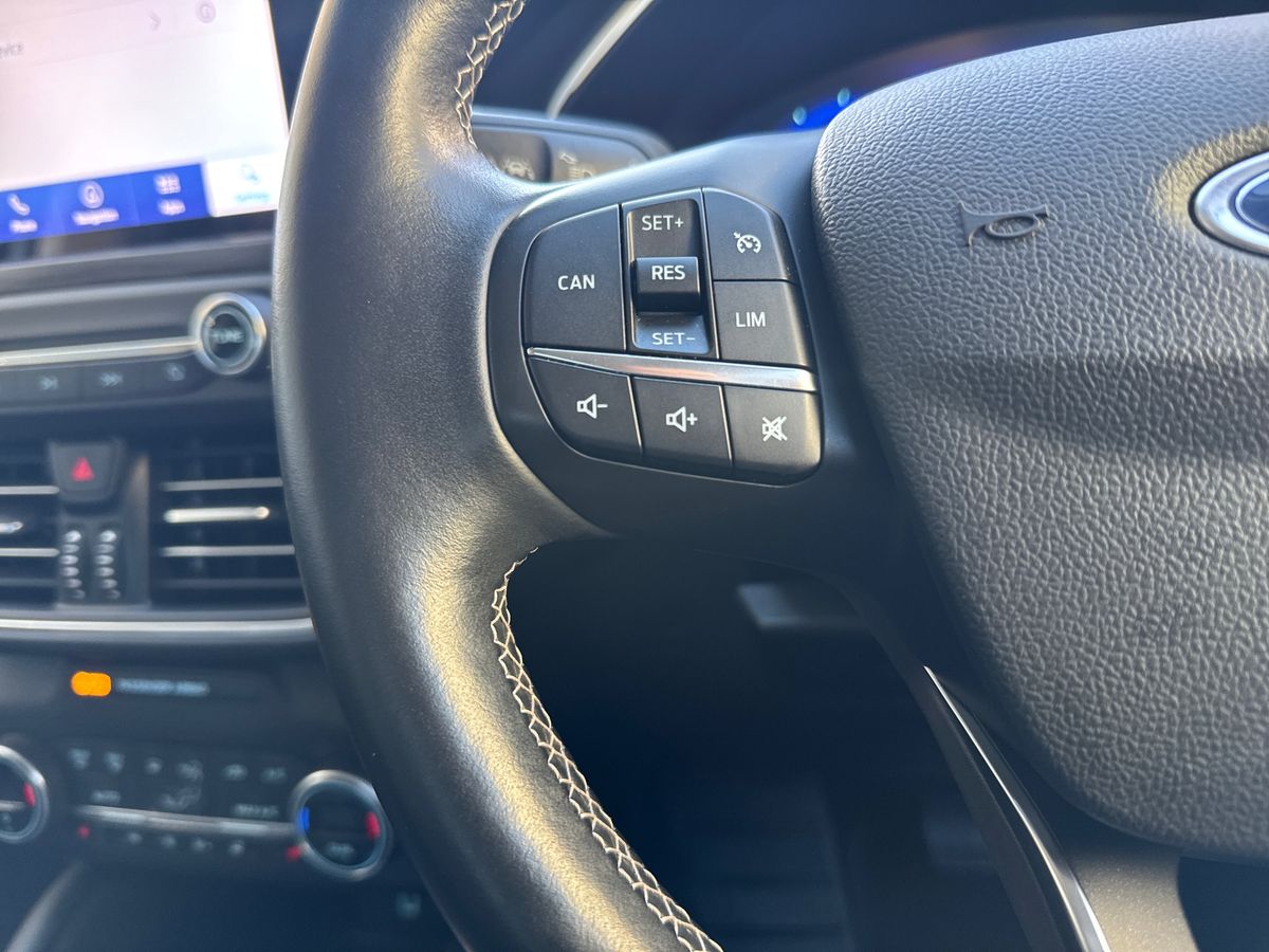 Used Ford Focus 2021 for sale - 76907886: Photo 26