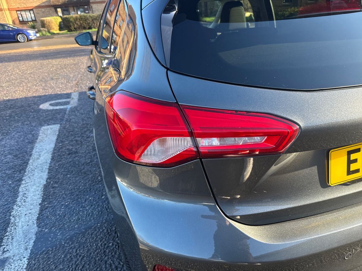 Used Ford Focus 2021 for sale - 76907886: Photo 33