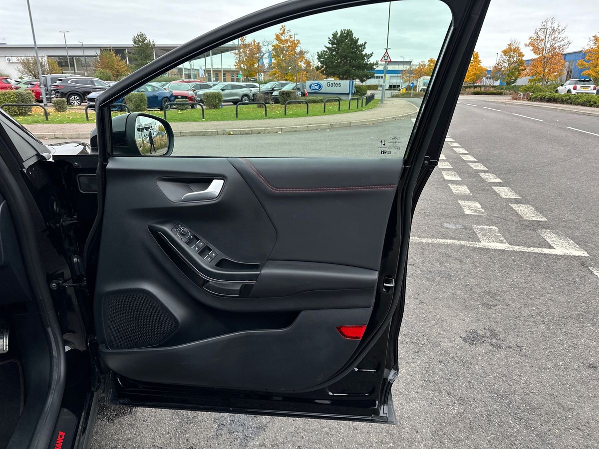 Used Ford Puma 2023 for sale - 76758032: Photo 35