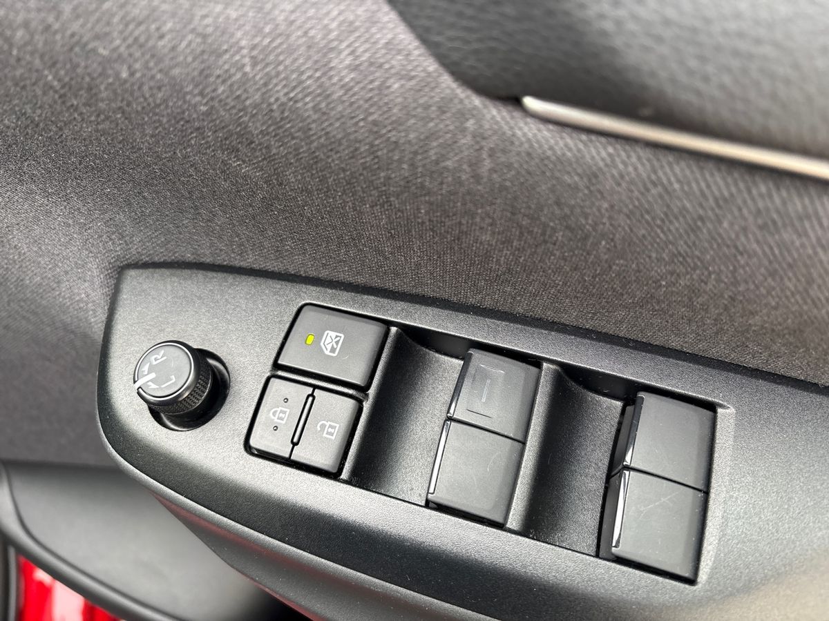 Used Toyota Yaris 2024 for sale - 78074286: Photo 25