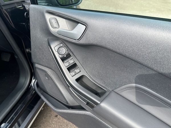 Used Ford Fiesta 2023 for sale - 76145882: Photo 25
