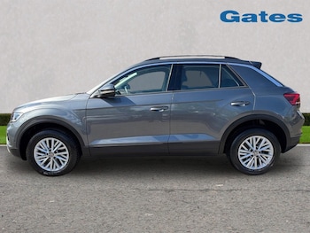 Used Volkswagen T-Roc 2023 for sale - 78246694: Photo