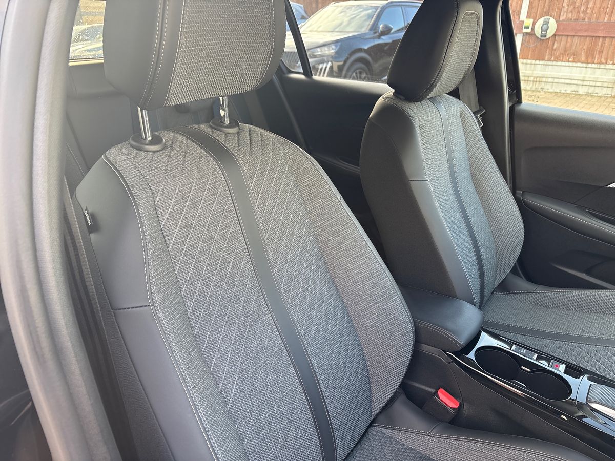 Used Peugeot 208 2024 for sale - 77210116: Photo 12