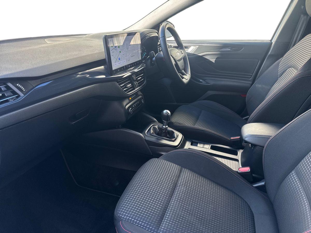 Used Ford Focus 2023 for sale - 76372747: Photo 11