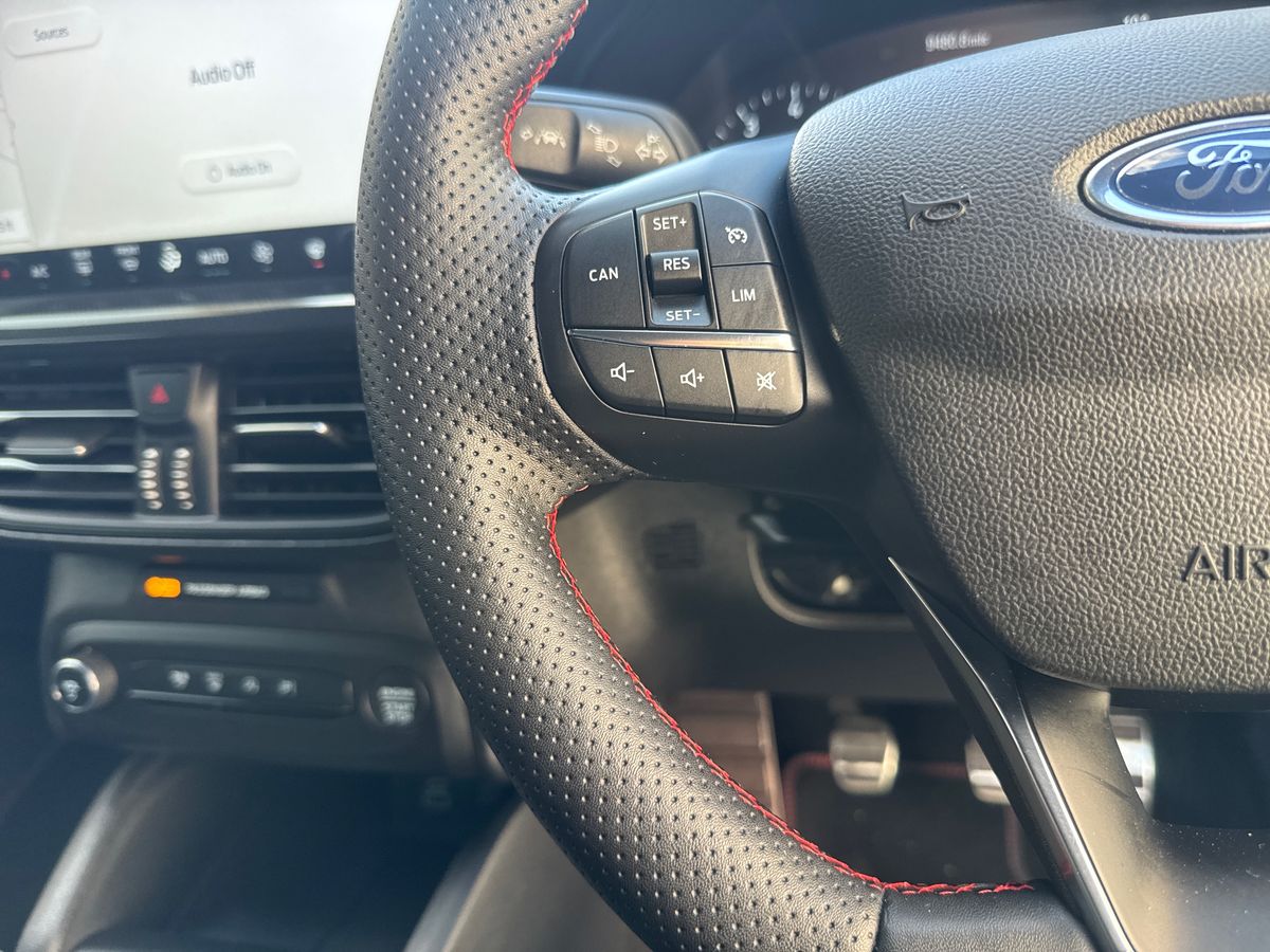Used Ford Focus 2023 for sale - 76372747: Photo 26
