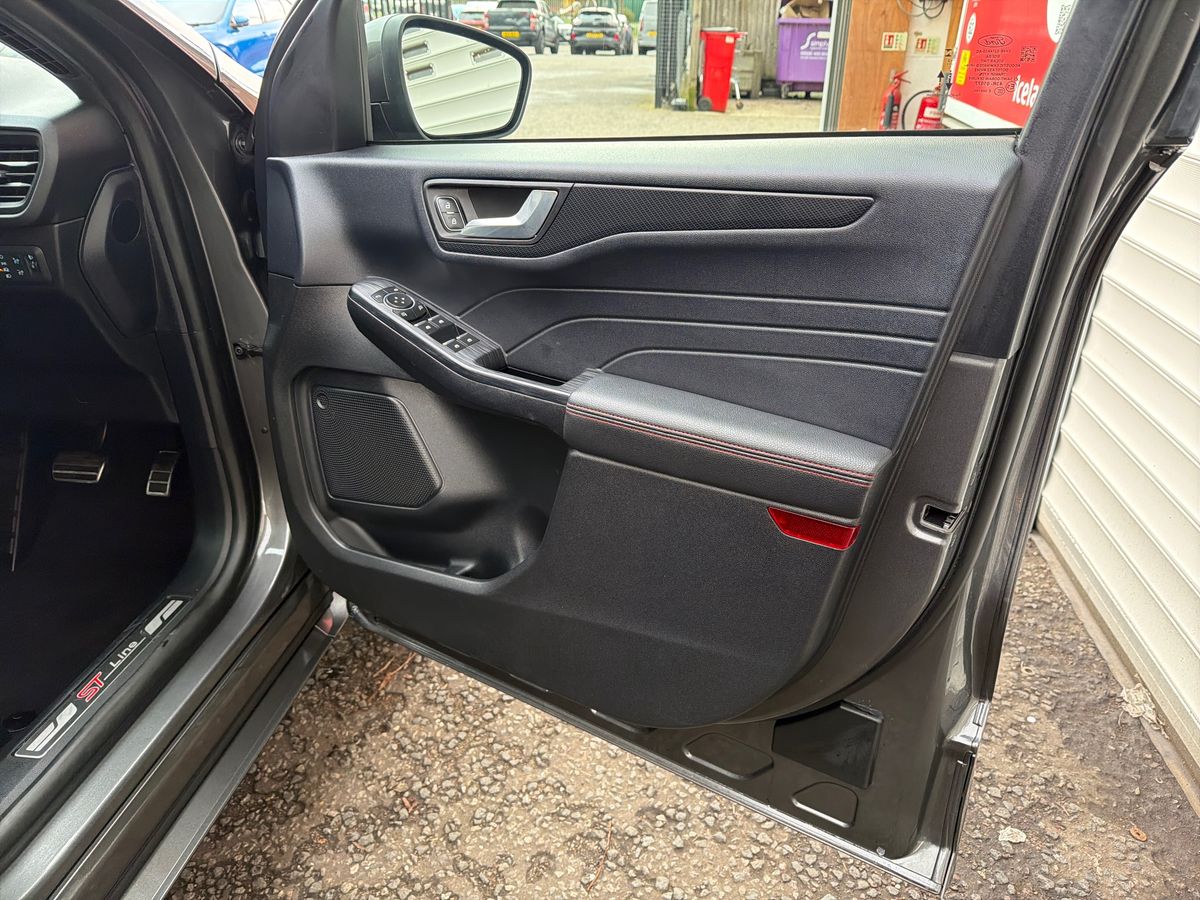 Used Ford Kuga 2022 for sale - 77539717: Photo 35