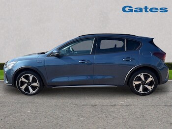 Used Ford Focus 2022 for sale - 77911160: Photo