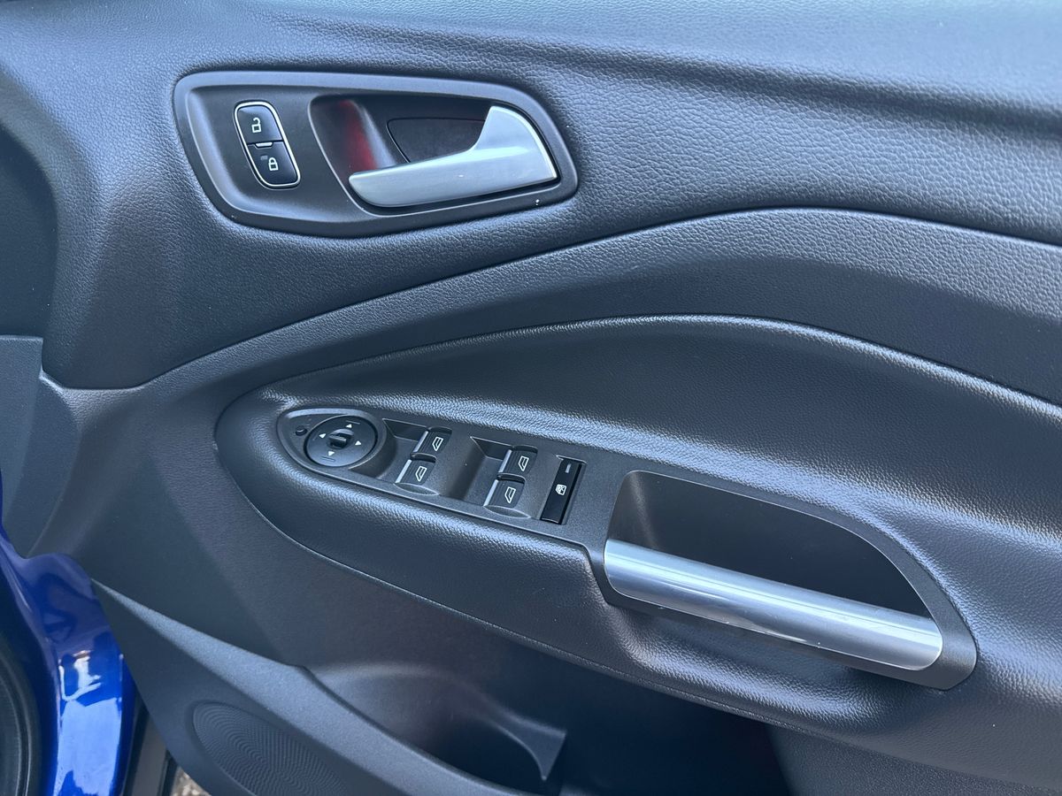 Used Ford Kuga 2017 for sale - 76709402: Photo 25