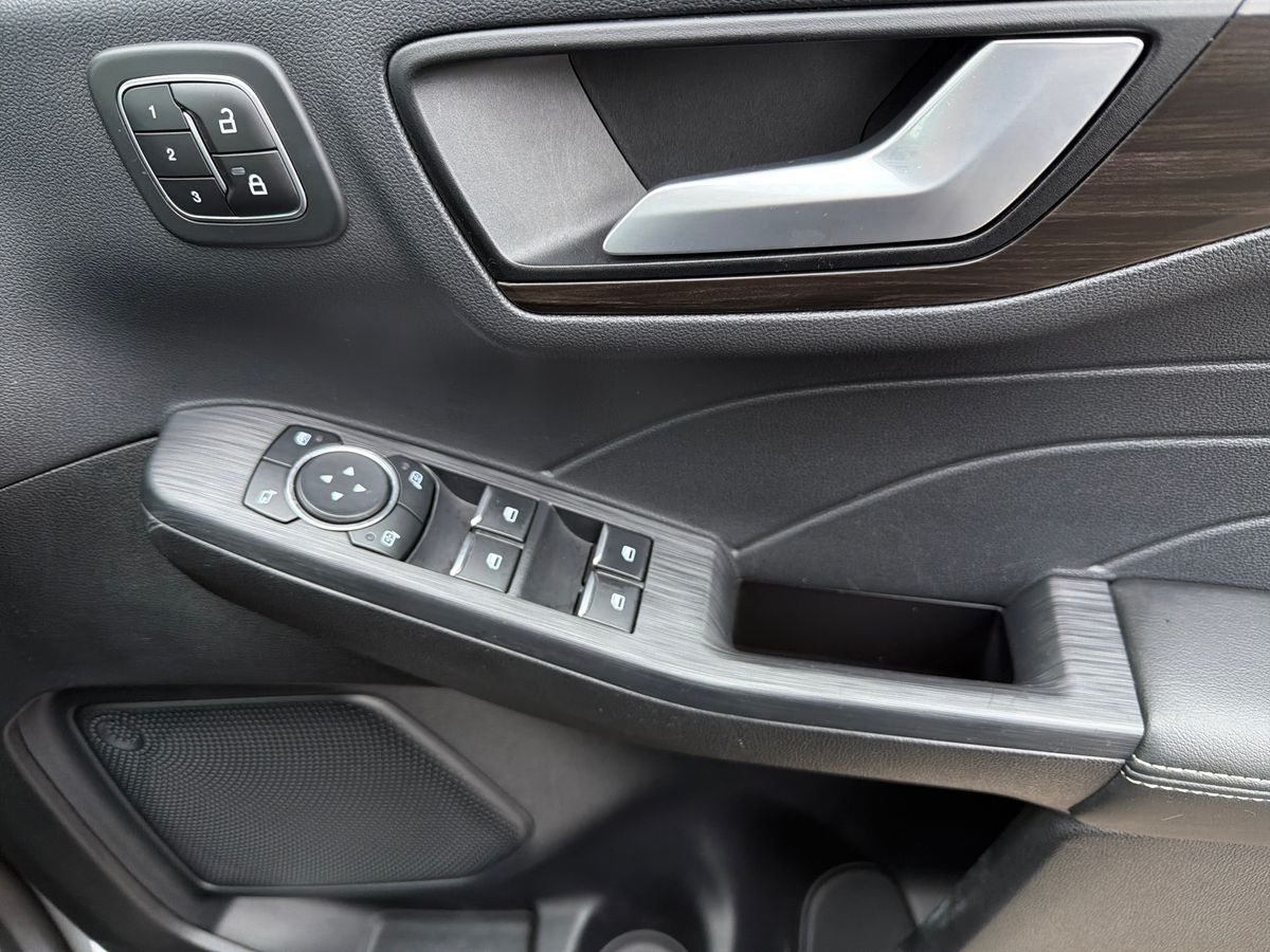 Used Ford Kuga 2023 for sale - 76960211: Photo 25