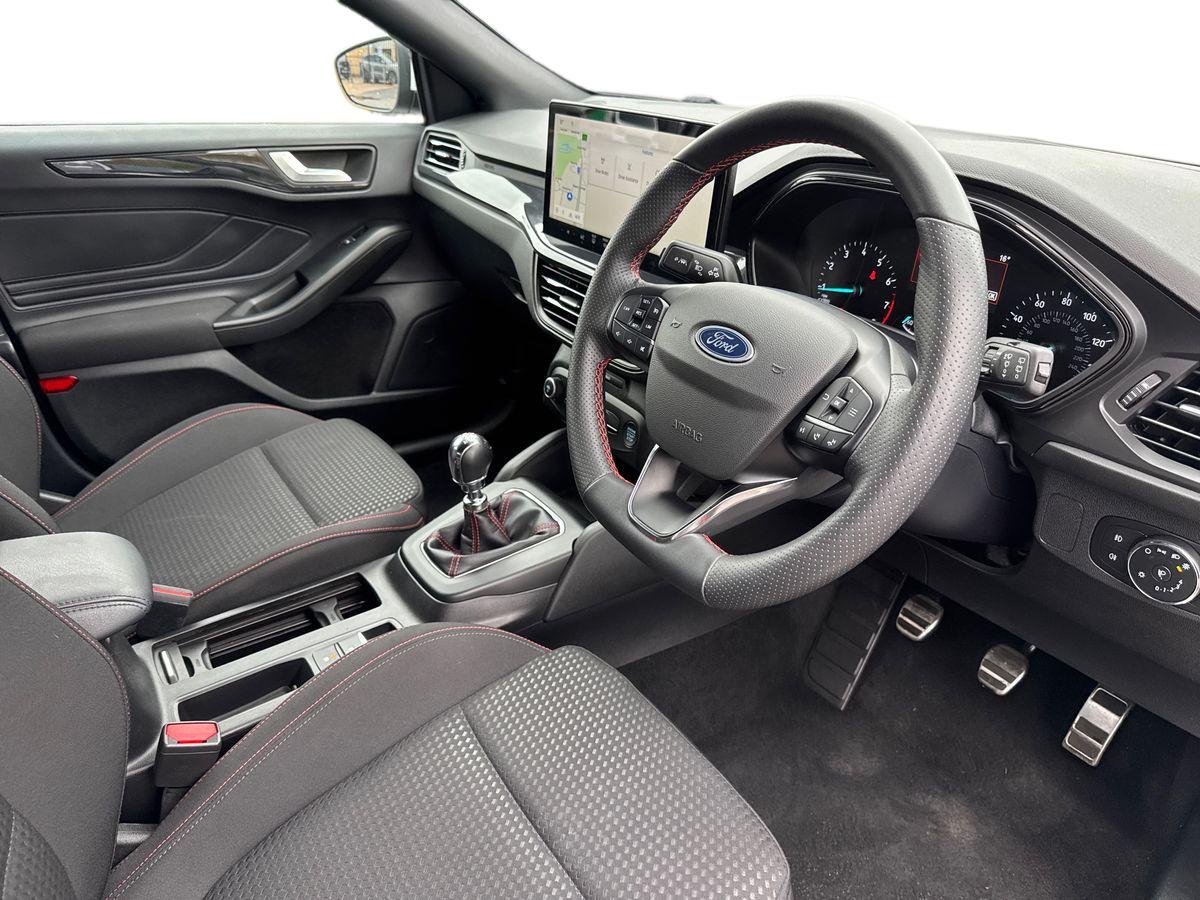 Used Ford Focus 2023 for sale - 76079344: Photo 10