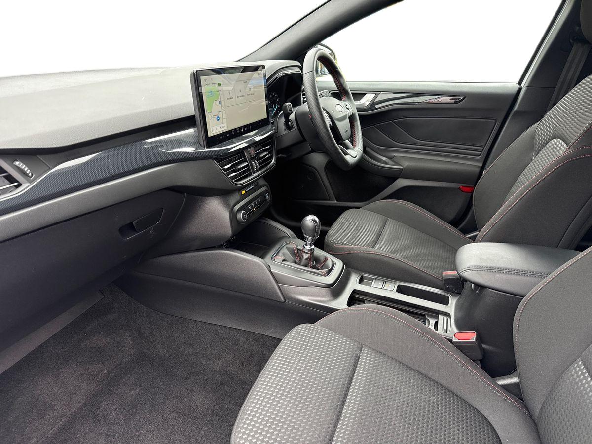 Used Ford Focus 2023 for sale - 76079344: Photo 11