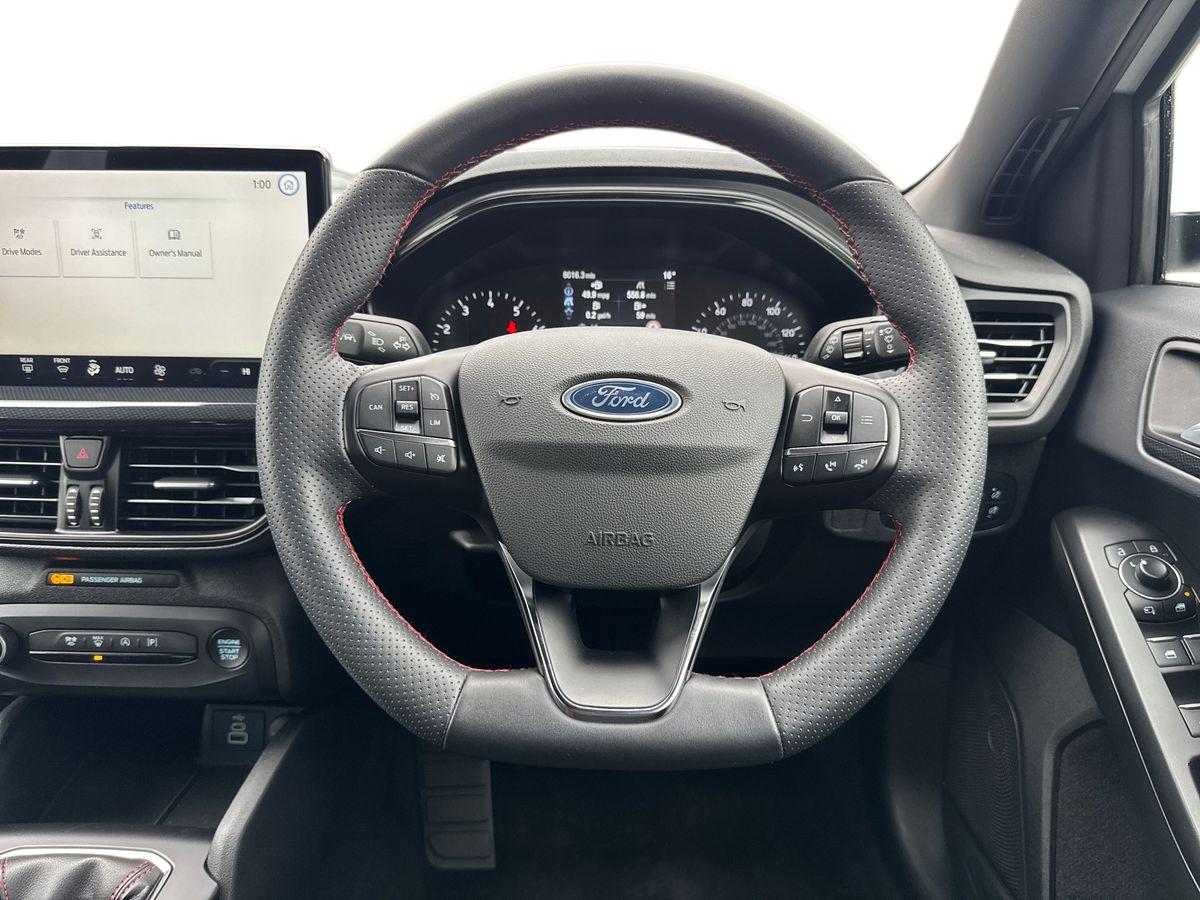 Used Ford Focus 2023 for sale - 76079344: Photo 17