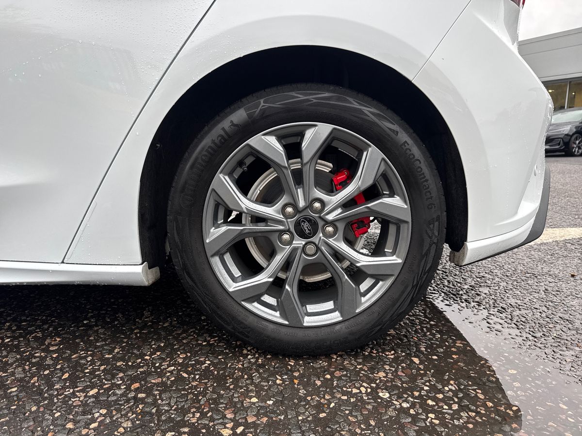 Used Ford Focus 2023 for sale - 76079344: Photo 9