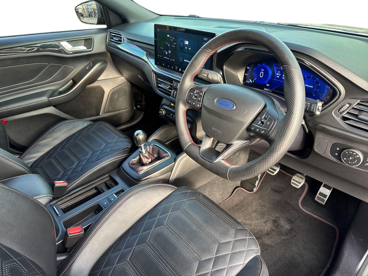 Used Ford Focus 2023 for sale - 76647791: Photo 10