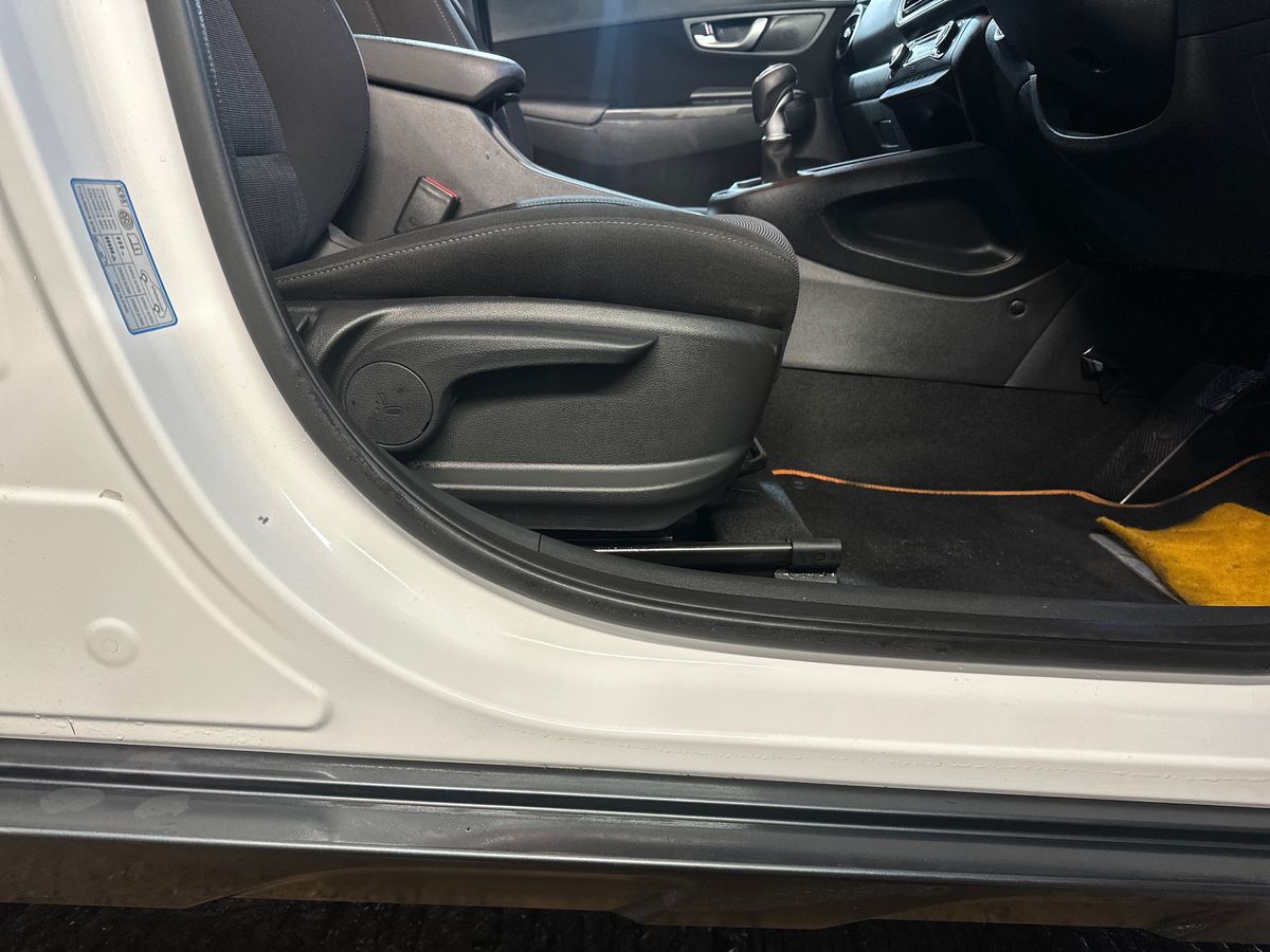 Used Hyundai KONA 2022 for sale - 77075588: Photo 30