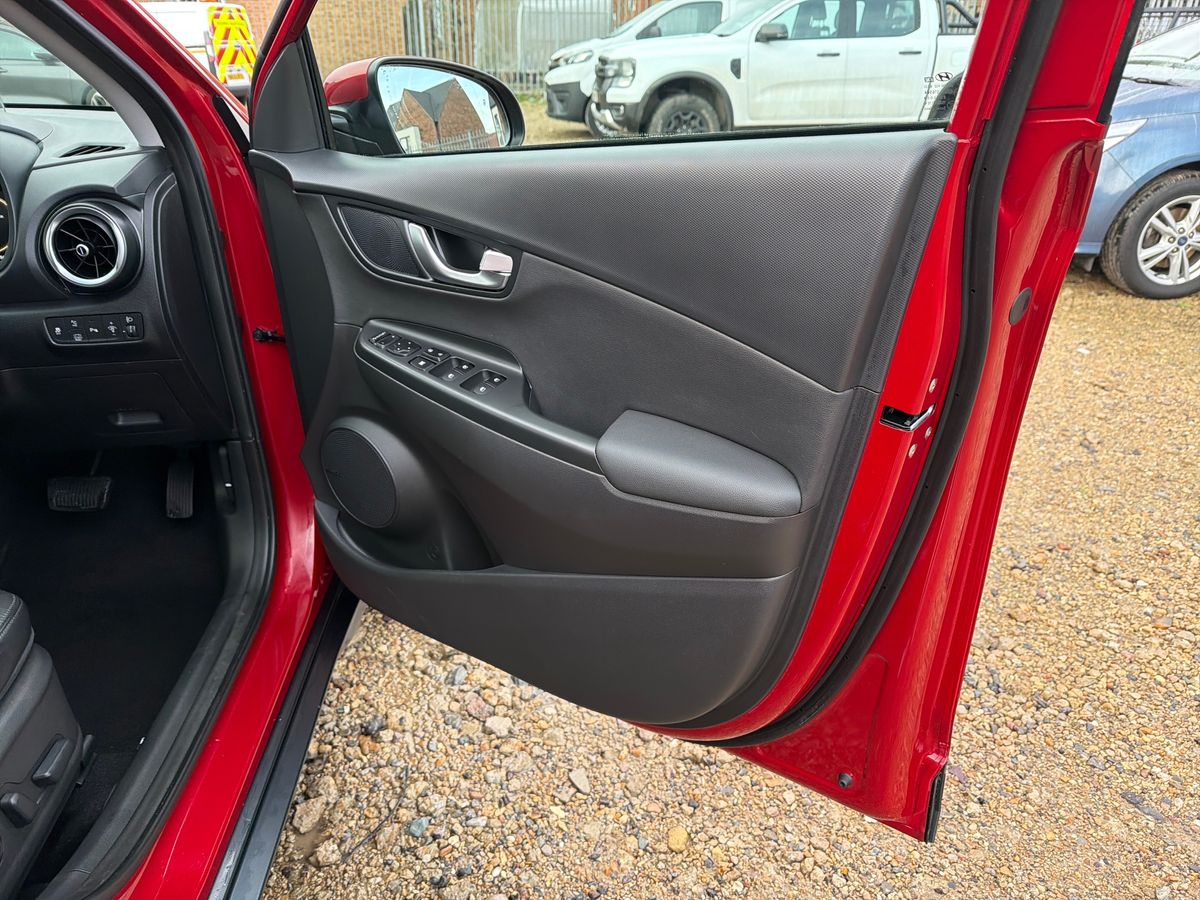 Used Hyundai KONA 2022 for sale - 77025342: Photo 35