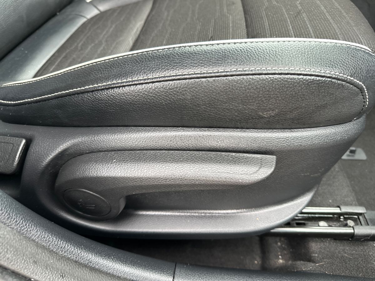 Used Kia Stonic 2022 for sale - 76552470: Photo 30