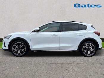 Used Ford Focus 2023 for sale - 75679381: Photo