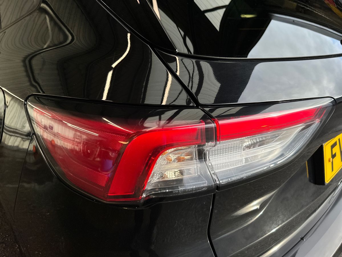 Used Ford Kuga 2022 for sale - 76602937: Photo 33