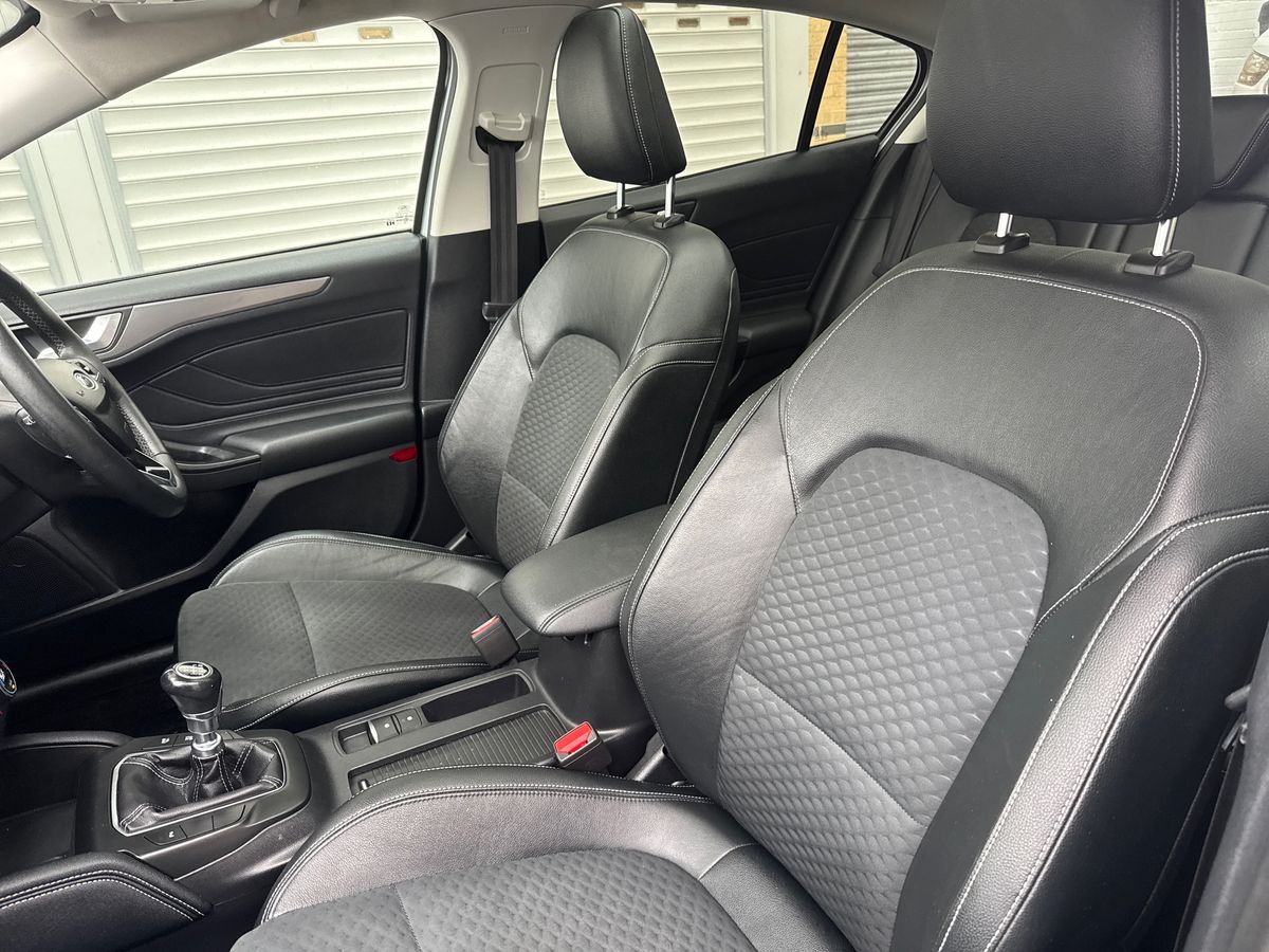 Used Ford Focus 2019 for sale - 76826761: Photo 13