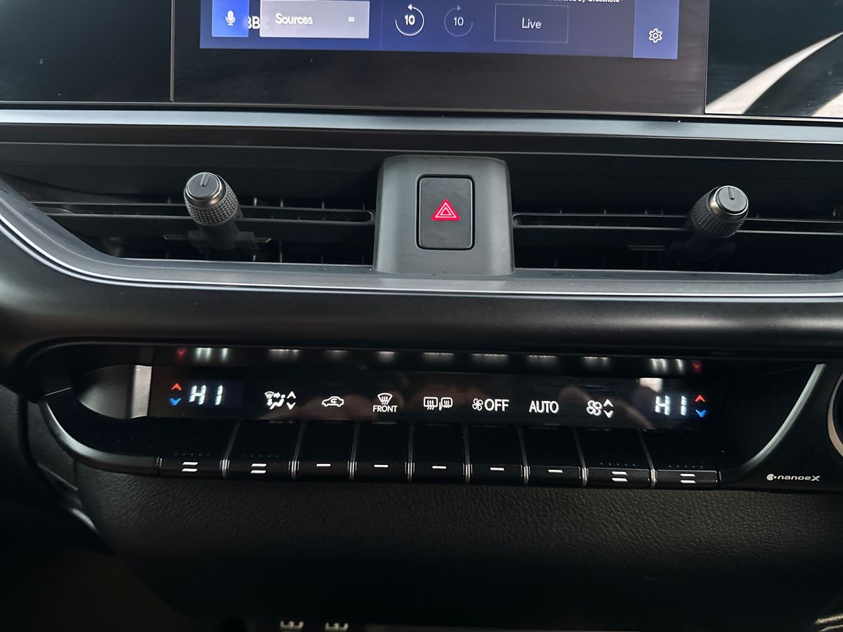 Used Lexus UX 2022 for sale - 77010253: Photo 22