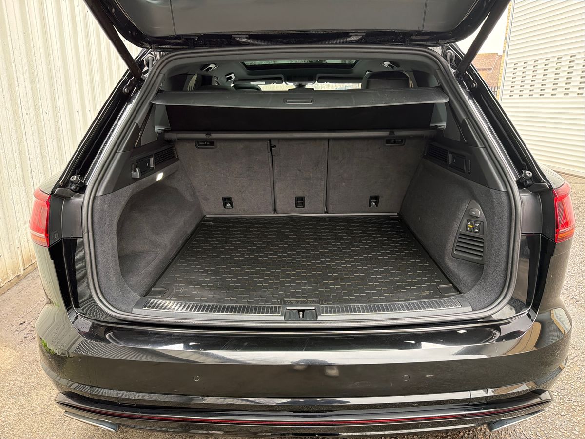 Used Volkswagen Touareg 2022 for sale - 77300368: Photo 34