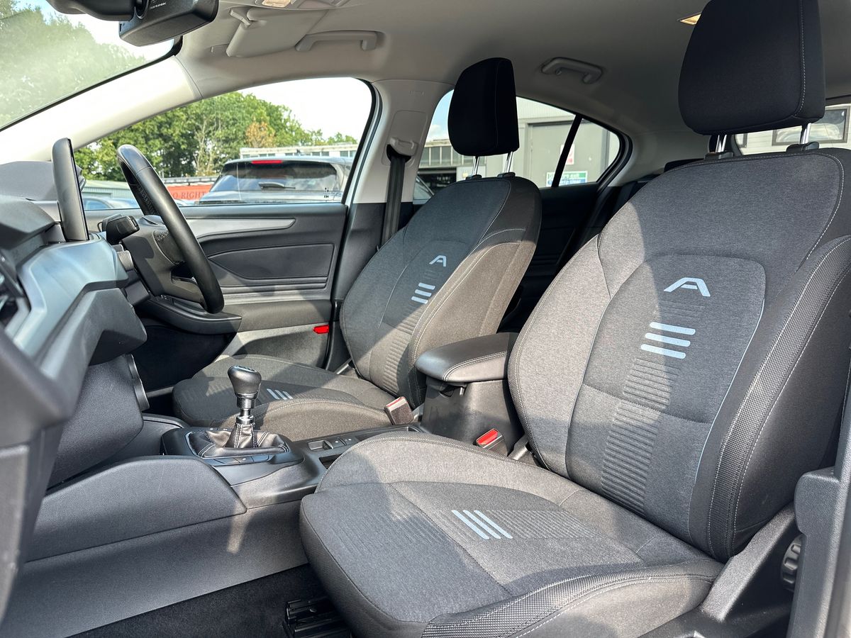 Used Ford Focus 2023 for sale - 76523522: Photo 13