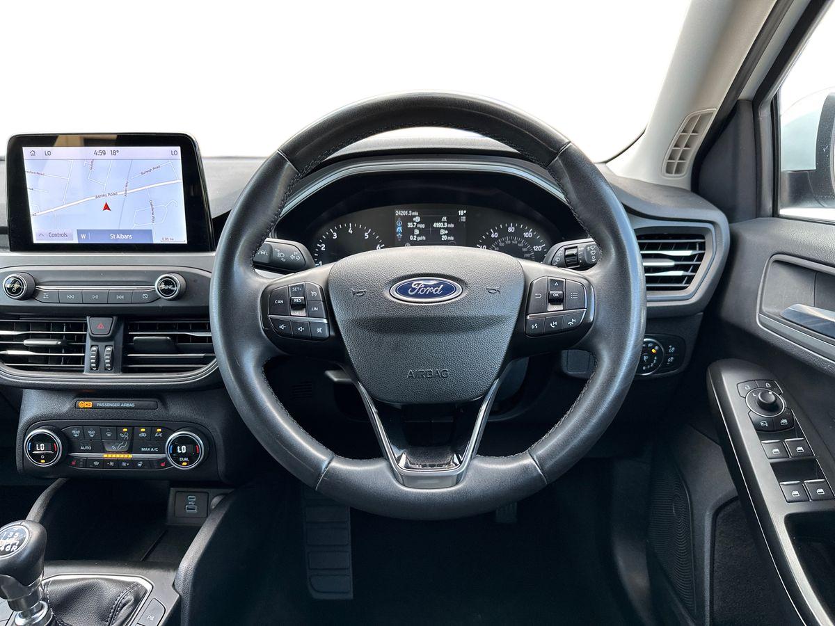 Used Ford Focus 2023 for sale - 76523522: Photo 17