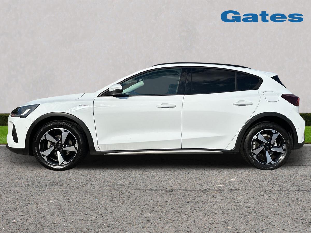 Used Ford Focus 2023 for sale - 76523522: Photo 4