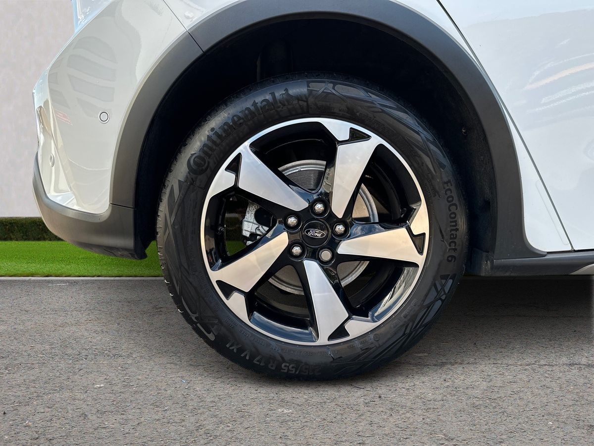 Used Ford Focus 2023 for sale - 76523522: Photo 9