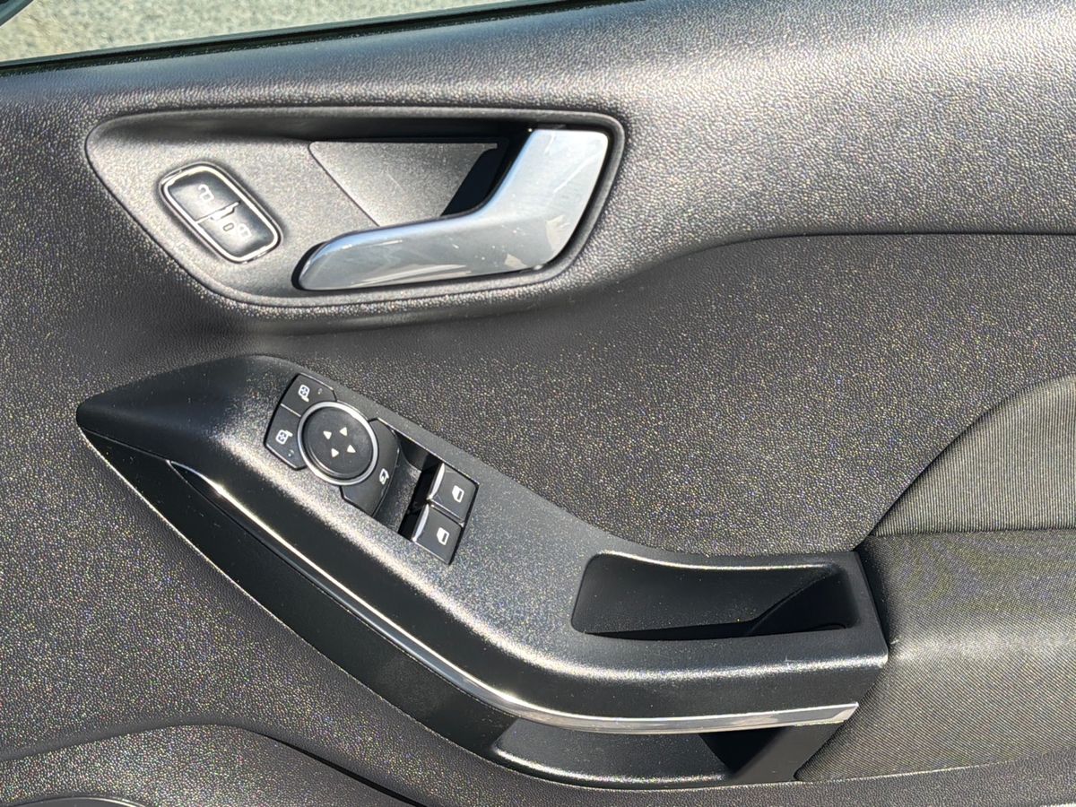 Used Ford Fiesta 2018 for sale - 78165682: Photo 25