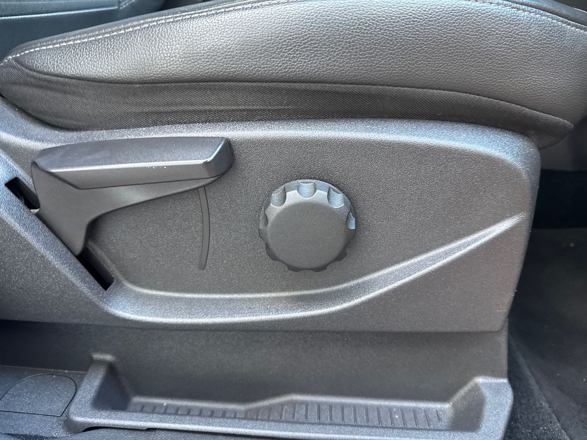 Used Ford Kuga 2017 for sale - 76704399: Photo 30