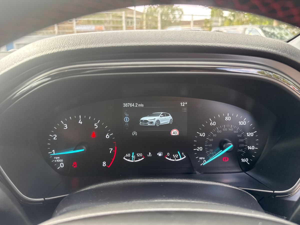 Used Ford Focus 2023 for sale - 76229201: Photo 18