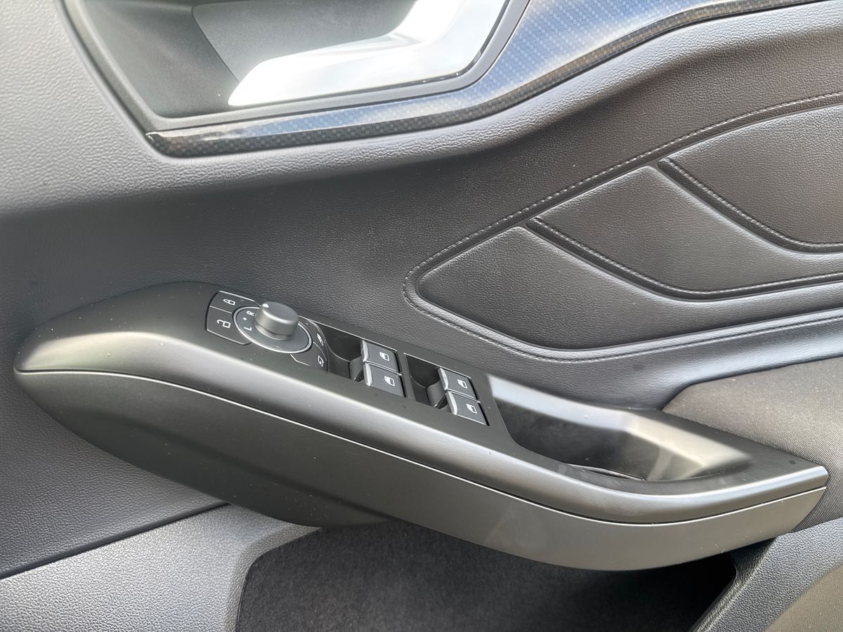 Used Ford Focus 2023 for sale - 76229201: Photo 25