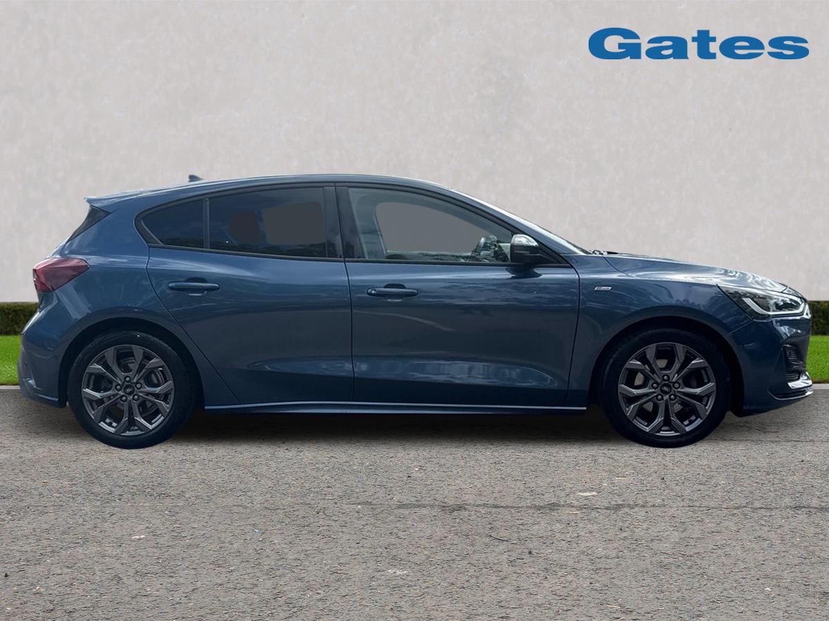 Used Ford Focus 2023 for sale - 76229201: Photo 8