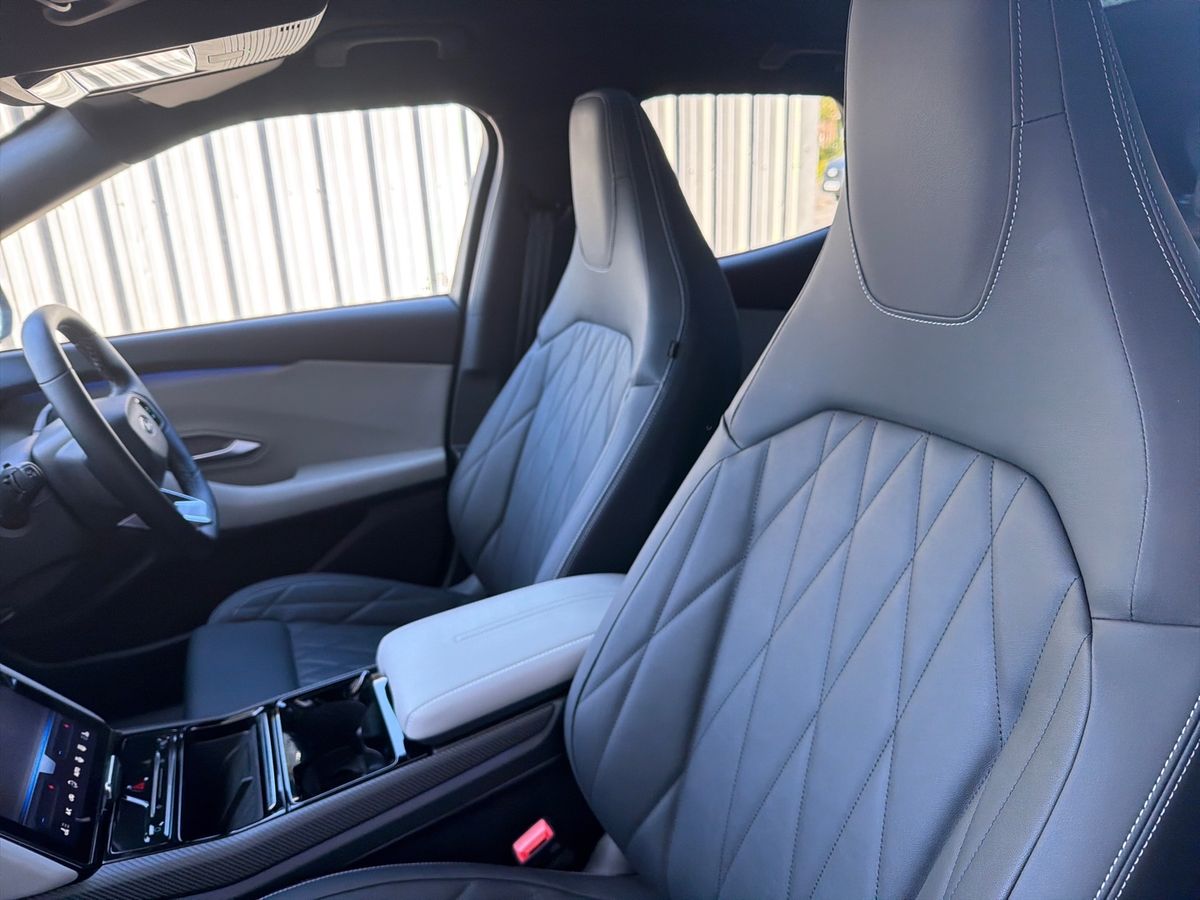 Used Ford Explorer 2025 for sale - 78158771: Photo 13