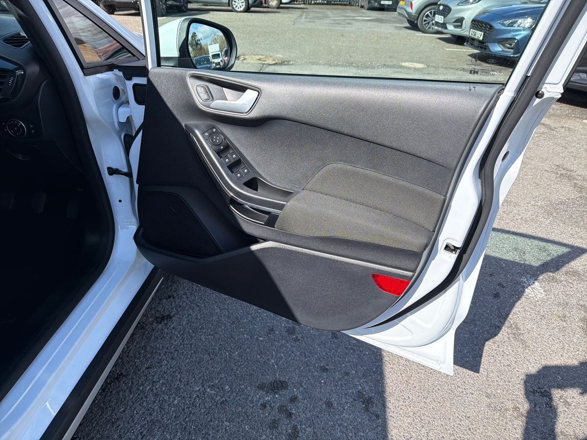 Used Ford Fiesta 2023 for sale - 78022340: Photo 35