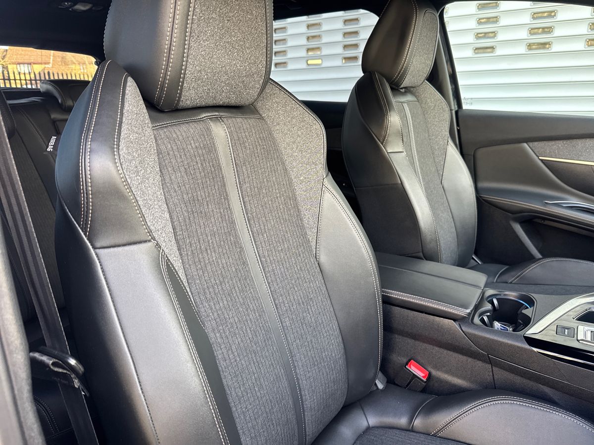 Used Peugeot 3008 2020 for sale - 76474882: Photo 12