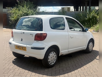 Used Toyota Yaris 2004 for sale - 79194825: Photo