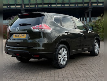 Used Nissan X-Trail 2016 for sale - 79475133: Photo