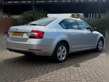 Used Skoda Octavia 2018 for sale - 79748231: Photo